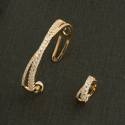 مضعد تولوكا ذهبي