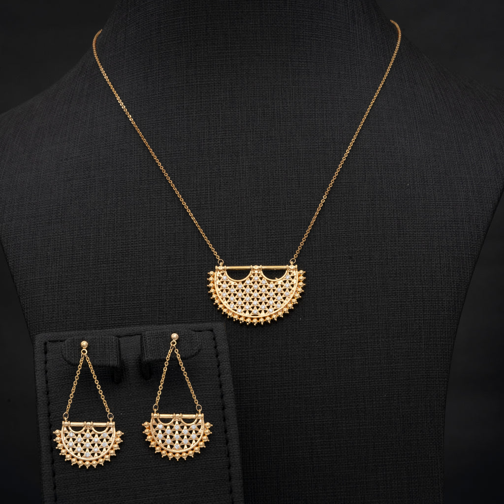 طقم زايو ذهبي